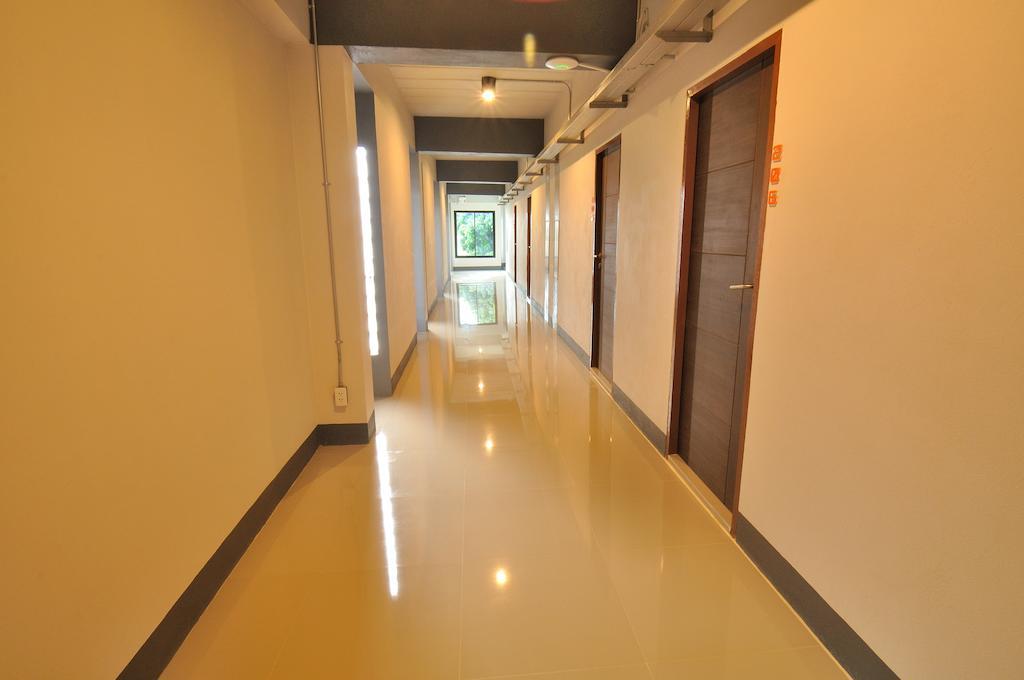 City Ratsada Lampang Buitenkant foto
